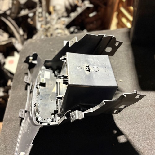 MITSUBISHI OUTLANDER 2009 HEATER CONTROL UNIT SURROUND 8010A143 GENUINE OEM PART - Picture 12 of 14