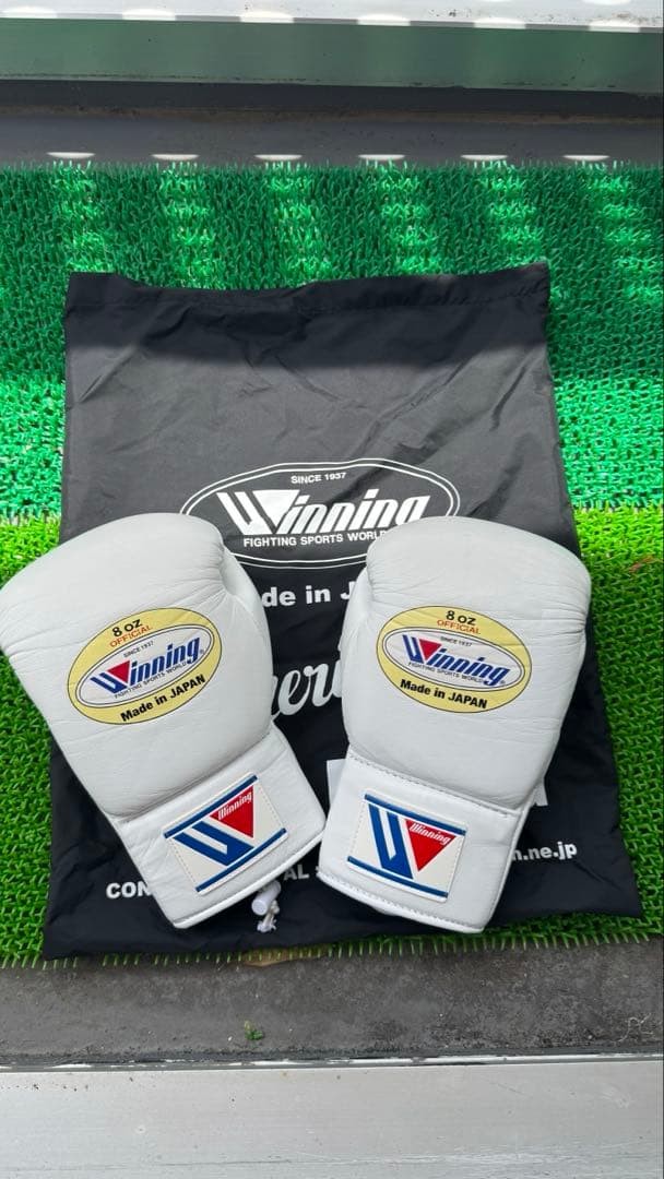 Winning グローブ 8オンス ホワイト Winning Boxing Gloves 8oz MS200 White Pro Lace Up Type Used Japan