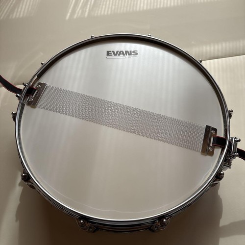 Pearl Reference Brass Snare Drum 14x5.5 with Soft Case - Picture 2 of 9