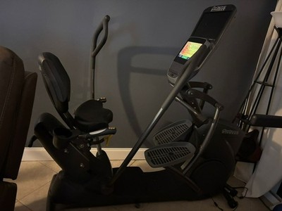 Octane XR6000 xRide Recumbent Elliptical   TV Touchscreen Commercial Grade