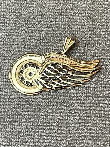 14K Yellow Gold NHL Detroit Red Wings X-Small Pendant (Michael Anthony)