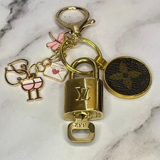 Louis Vuitton Lock  Key Set 332 w/ a Canvas Medallion  Pink Charms Keychain
