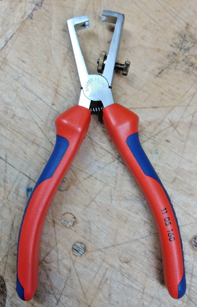 Abisolierzange Verchromt Mit Mehrkomponenten-Griffen 160Mm Qmm Knipex-image