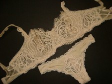 Victoria's Secret unlined 32D,34D BRA SET XS thong BEIGE lace dream angels