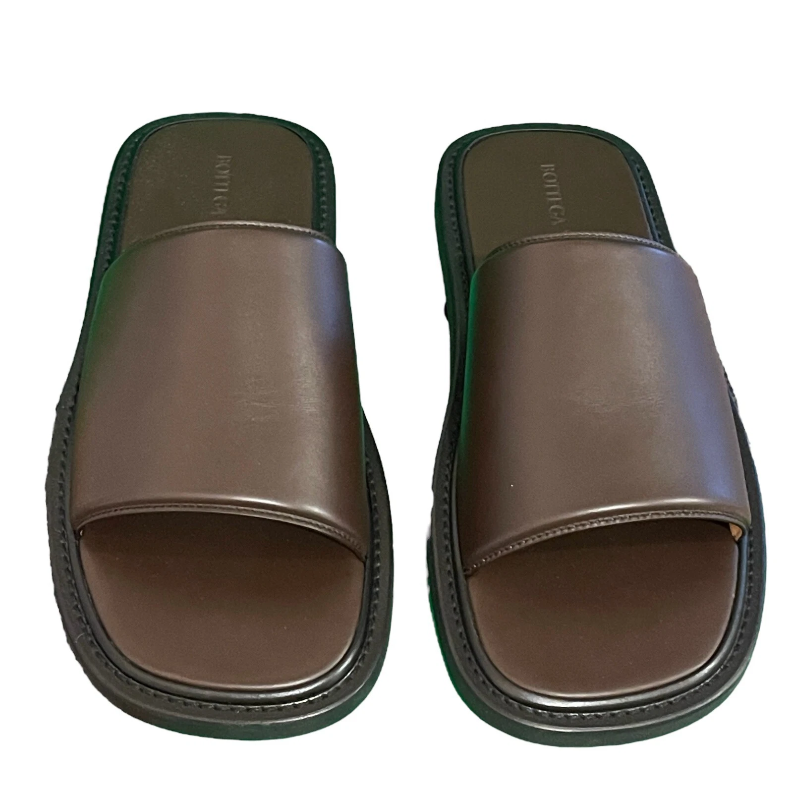 Sandali in pelle di vitello Bottega Veneta 667087 Vienna suola in gomma taglia 41 43 44