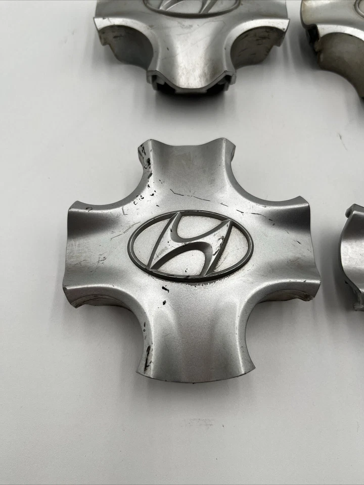 1 ONE 2011-2014 Hyundai Accent Cubierta de tapa central de rueda genuina 52960-1R500 ÚNICA Foto 2 de 4