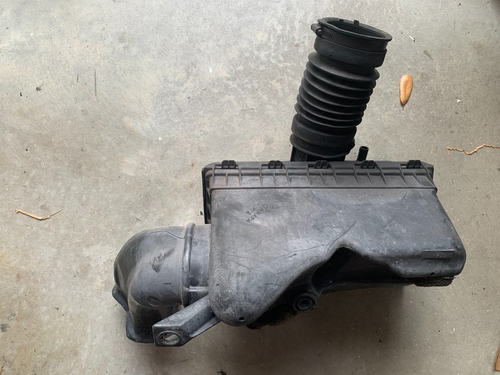 2001 - 2003 DODGE DAKOTA V8 AIRBOX ASSEMBLY MOPAR OE MAGNUM 53031770AB 53032083A - Picture 6 of 10
