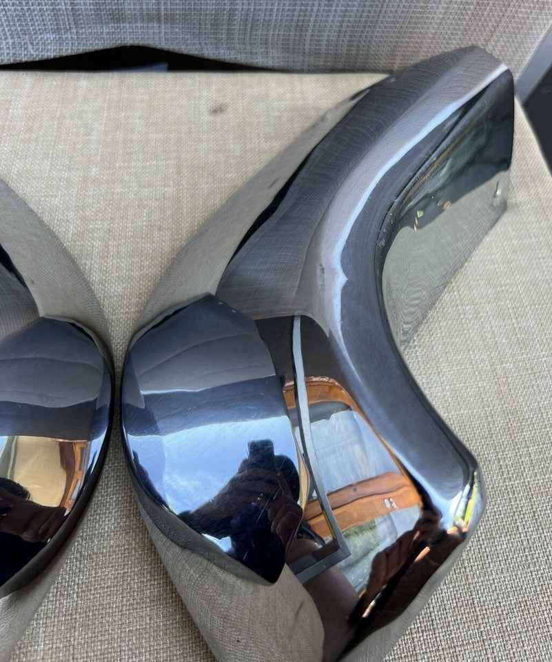 MAZDA ROTARY 196773 R10013001200 GENUINE CHROME RHSLHS REAR BUMPER