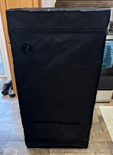 Grow tent 24"x24"x48" Black With Reflective interior (EUC)