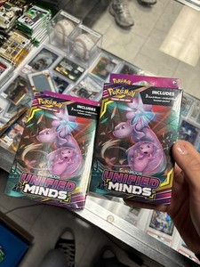 pokemon scarlet & violet paldea evolved booster pack Pokemon TCG: Sun & Moon—Unified Minds Elite Trainer Box main image 0