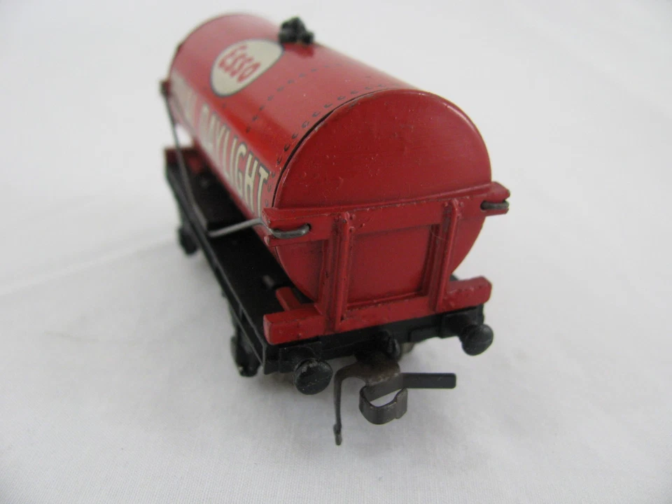 Hornby Meccano HO / OO Tin Lithograph ESSO Royal Daylight Paraffin Tank Car VG - Image 2 of 4