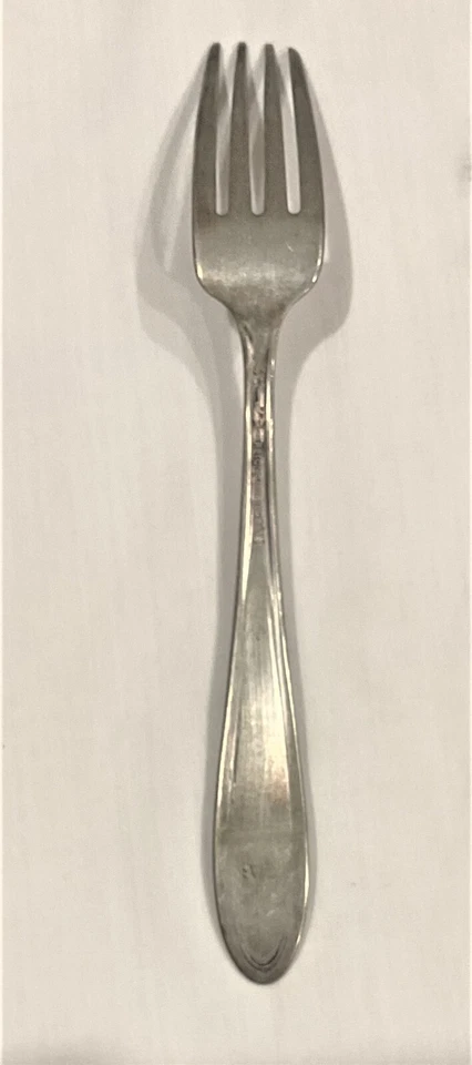 Cubiertos - Plato de plata Carlton, tenedor de cena, patrón no identificado Foto 3 de 4