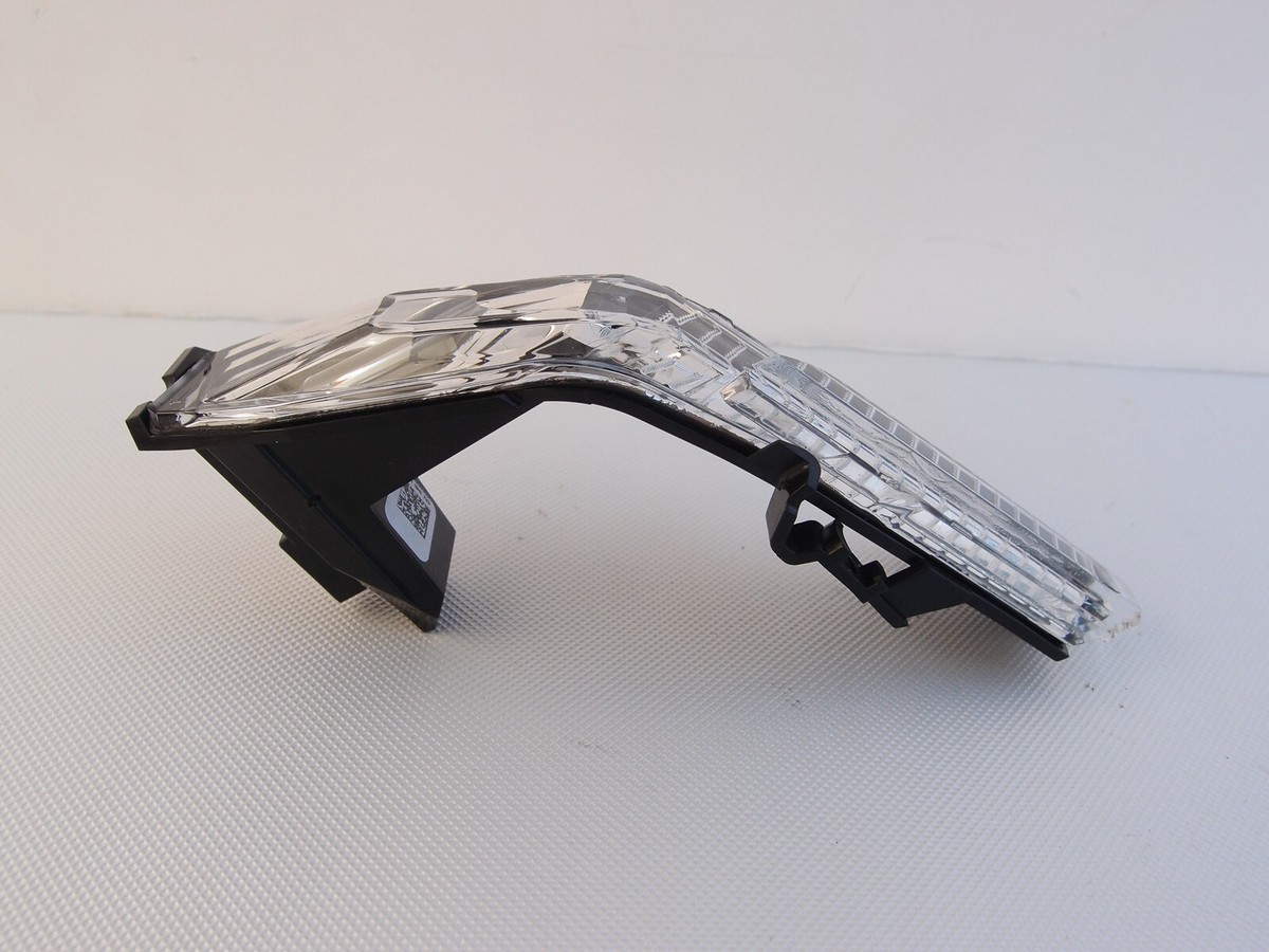 19-24 OEM AUDI E-TRON TURN SIGNAL LENS / left EXTERIOR MIRROR LED