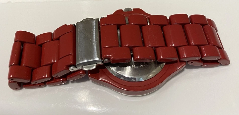 Reloj, Cristal para Dama, Chismes, Pulsera Roja con Cierre, Nuevo Sin Etiquetas, Perfecto Foto 2 de 4