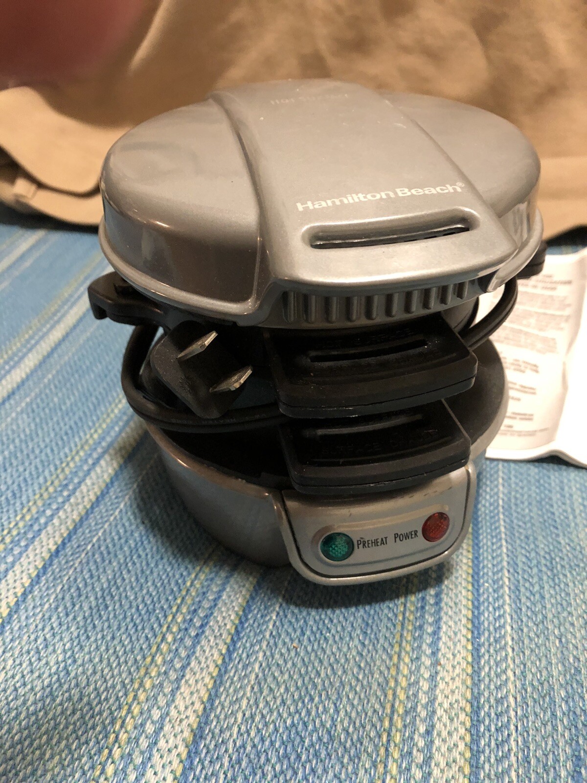 Hamilton Beach Breakfast Sandwich Maker ST29 Grill Non Stick Countertop