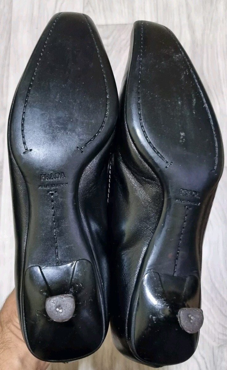 靴 PRADA vintage leather shoes VINTAGE PRADA Women's Shoes Black Leather Buckle Low Heel