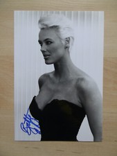 Brigitte Nielsen autograph signed 15x22 cm picture