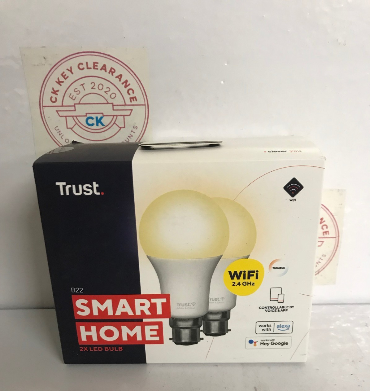 Trust B22 Smart Bulb, 2 Pack, Dimmable LED, Tunable White, 9W, 806 Lumens, 2.4GH