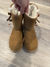 Koolaburra by UGG boots - big kids size 4