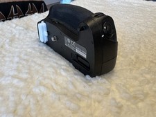 Nikon Multi Power Battery Pack MB-D16