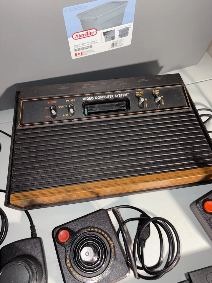 Atari 2600 Game Console with Games Cleaned Tested and Works! With 29 Games! - Image 2 of 4