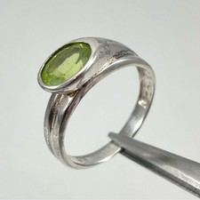 925 Sterling Silver Peridot Inlaid Gemstone Ring Classic Dainty Trendy Easy Waer