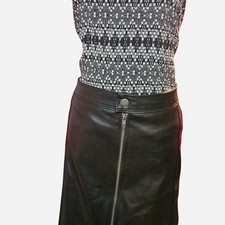 No Boundaries Women's Black Faux Leather Mini Skirt With Zipper