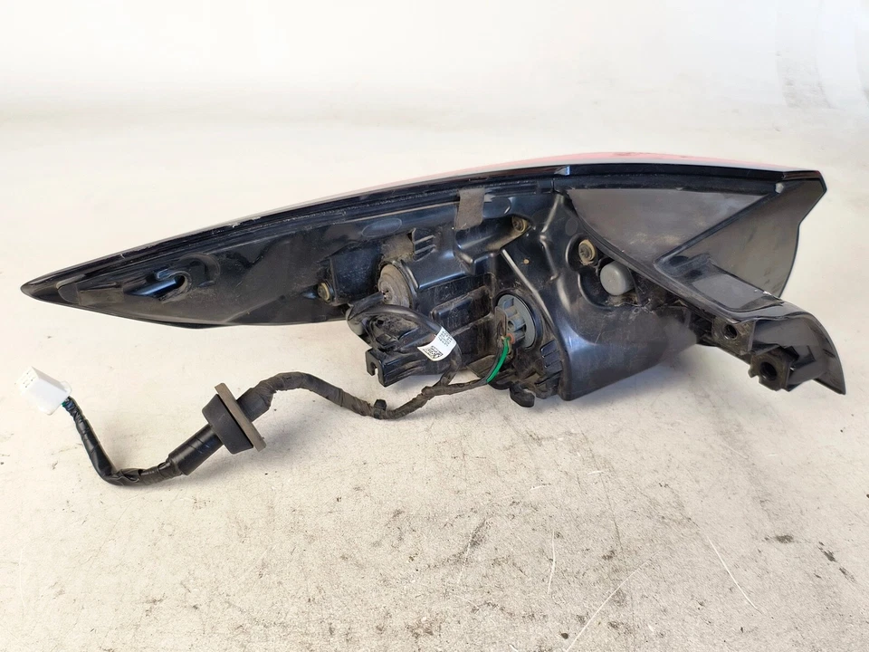 16-23 MAZDA CX-9 CX9 TRASERO DERECHO LADO DERECHO CUARTO EXTERIOR PORTÓN TRASERO LUZ LÁMPARA OEM Foto 2 de 4