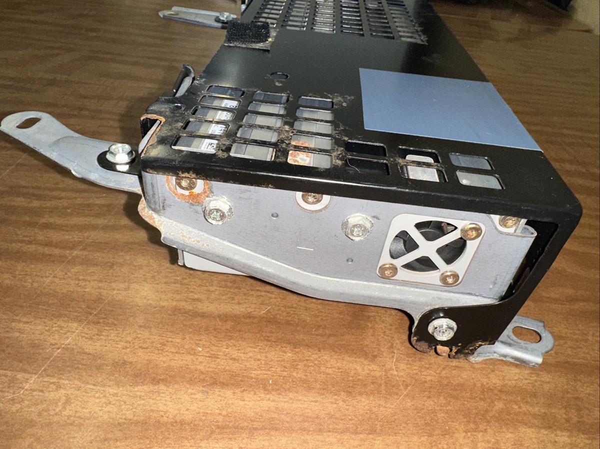 2003 - 06 Lexus GX470 Amplifier Mark Leninson OEM 2003-2007 AMP P