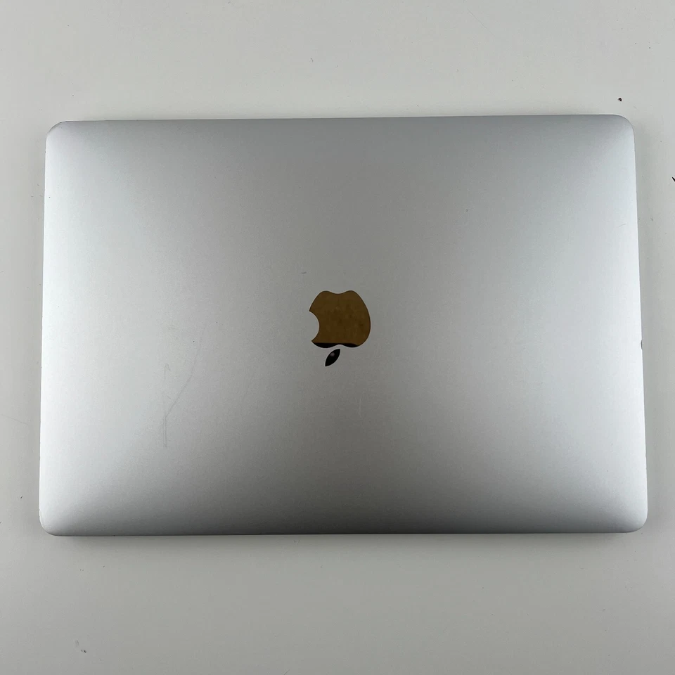 13" MacBook Pro 2017 2.3GHz i5 16GB RAM 256GB SSD Silver + Warranty + Good - Image 3 of 4