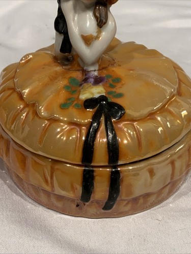 Lusterware Art Deco Girl Covered Dresser Powder Jar - Picture 9 of 13