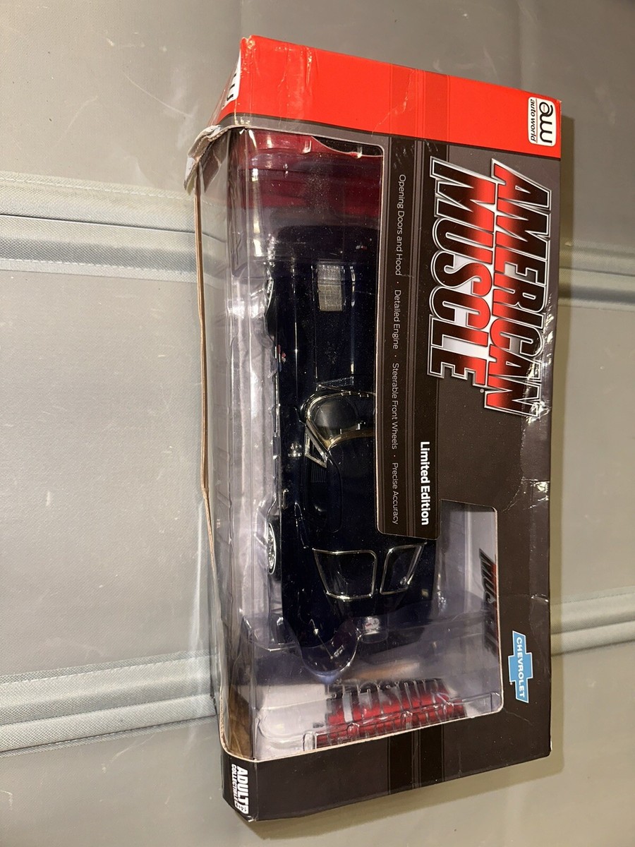 American Muscle 1963 Chevy Corvette Stingray 1:18 Scale Die-cast