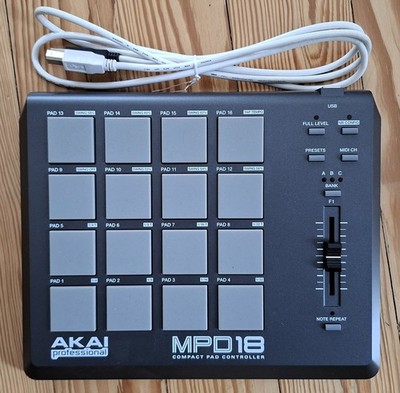 AKAI MPD18 - neuwertiger professionelle Pad Controller für Musiker & DJs