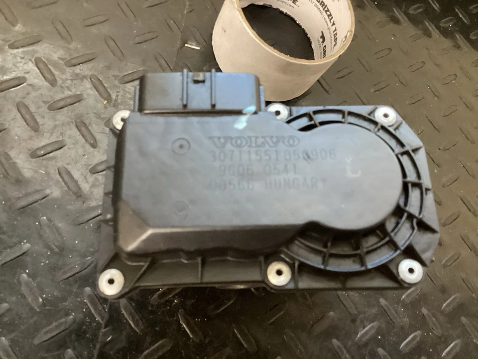 Cuerpo del acelerador OEM 2004-2010 Volvo S40 S60 S80 V70 30711551 Foto 4 de 4