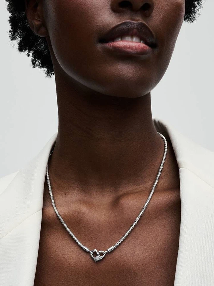 Pandora 392451c00-45 Collana Maglia Geometrica con Chiusura Moschettone a Cuore - Immagine 3 di 4