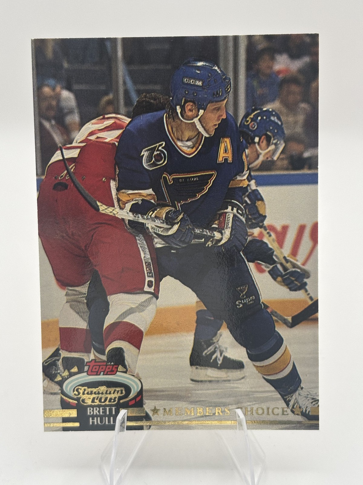Brett Hull #258 Hockey Cards 1992 Stadium Club trading card — raw and PSA graded price guide