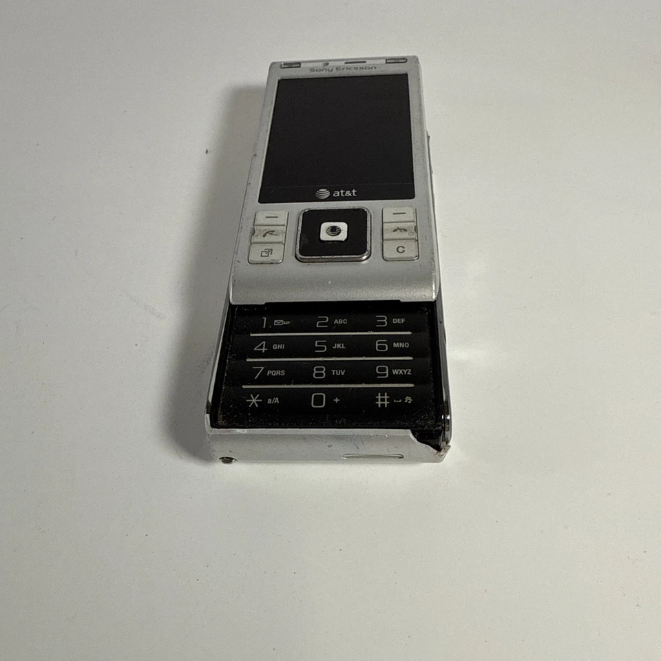 Teléfono celular Sony Ericsson Cyber-shot C905a plateado (AT&T) raro Foto 3 de 4