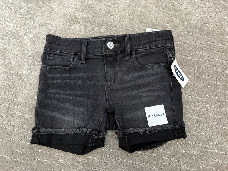 NWT OLD NAVY Girl’s Size 6 Black Cuffed Jean Shorts Adjustable Waist Mid Length