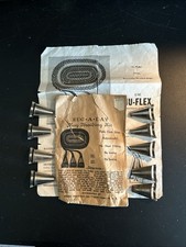 Kit intreccio tappeto vintage Rug-a-Day di Nu-Flex include istruzioni e 9 cartelle metalliche