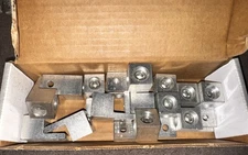 Box of 16 Burndy KA29U 392015 Aluminum Mechanical Terminal Lugs