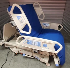 Hill-Rom P1900 TotalCare ICU Hospital Bed SPO2RT 2 Critical Care w/ Touch Screen