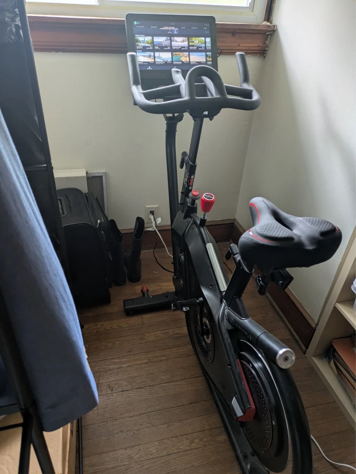 Bowflex VeloCore Internet Connected Bike with 16 Inch screen, Exercise bike - Image 4 of 4