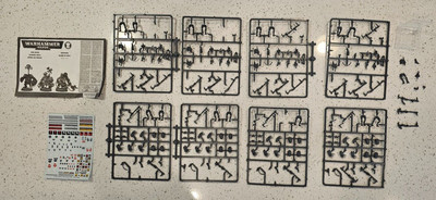 Warhammer 40K Games Workshop Ltd. 2000 Unassembled Minatures!