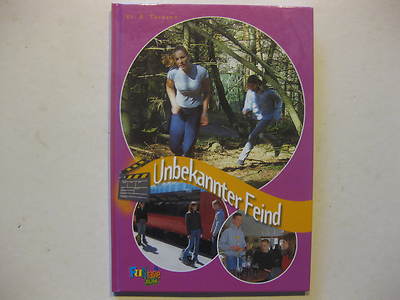 Elli B. Toresen, Unbekannter Feind, Funtasie Club