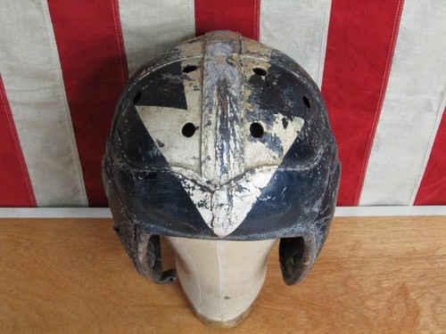 Vintage 1930s Antique Leather Football Helmet Blue White Arrow Top Great Display - 第 4/11 張圖片