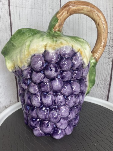 Majolica Style Hand-painted Pitcher ~ Grape and Vine Motif ~ Made In Portugal - Picture 11 of 12