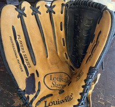 Louisville Slugger Baseball Glove Left Hand Thrower Players Series LP1350 13.5