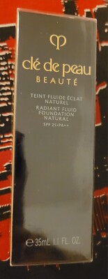 NEU UND VERPACKT versiegelt Cle de Peau Radiant flüssige Foundation in 060 Deep Ocker UVP 110 £