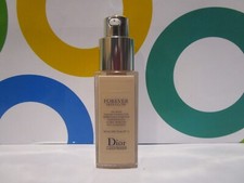 CHRISTIAN DIOR  FOREVER 24 H WEAR RADIANT FOUNDATION  GLOW 0,5 N  0.67 OZ