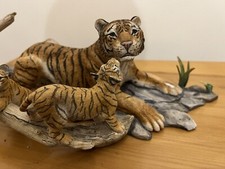 border fine arts limited edition Bengal Tiger & Cubs by R T Roberts Issued 1991